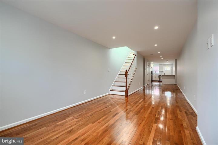 1166 Carroll Street - Photo 7 of 38