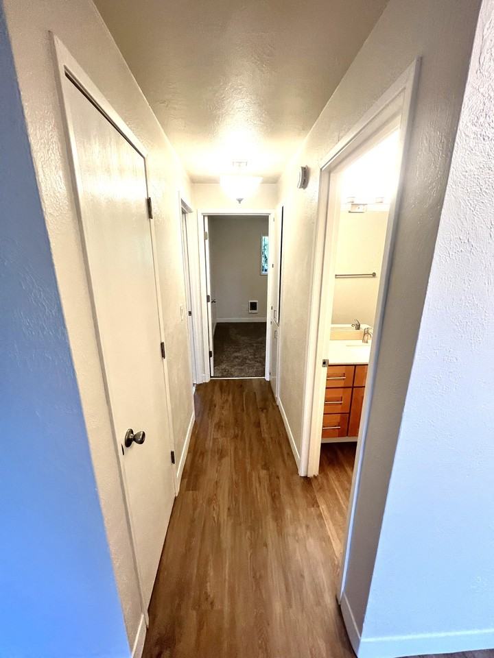 Laurel Park Apartments - Photo 6 of 21