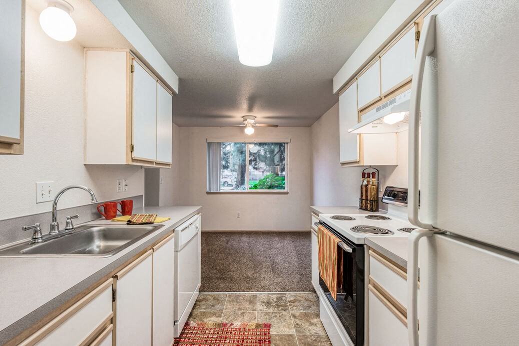 Parkmeadow Apartments - Photo 5 of 28