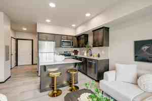 featured image of 1915 Tacoma Ave S