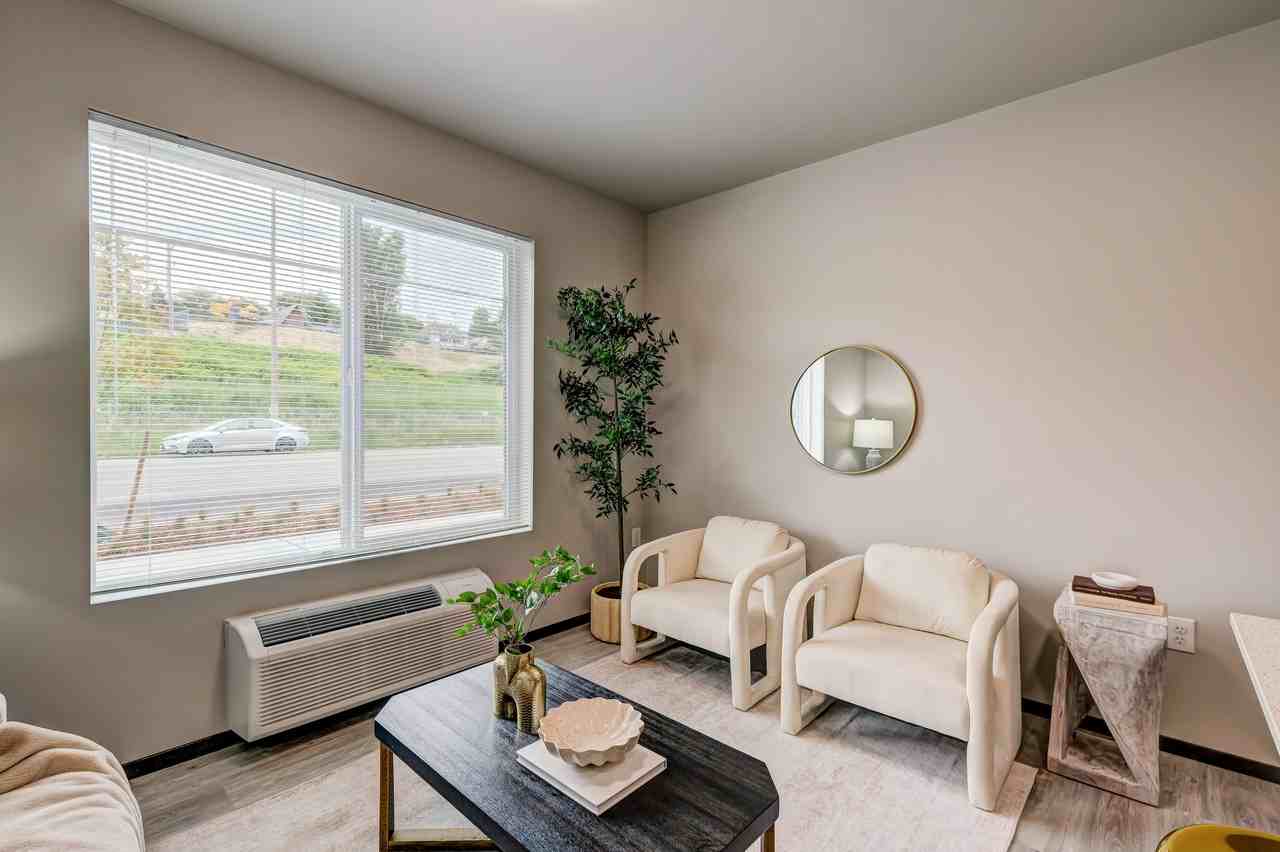 The Camden - Photo 5 of 25