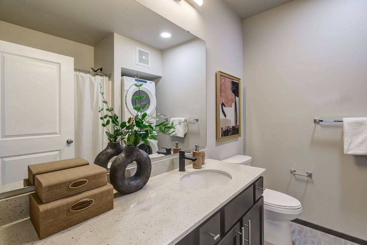 The Camden - Photo 7 of 25