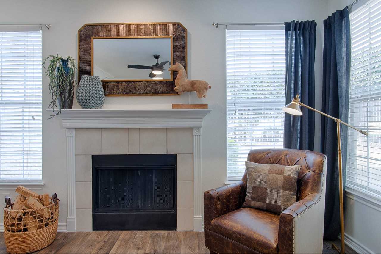 McDermott Place - Photo 4 of 38