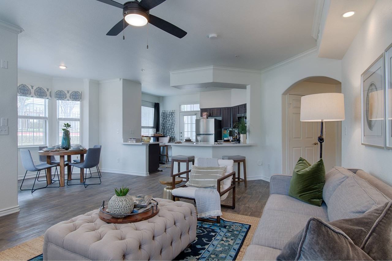 McDermott Place - Photo 6 of 38