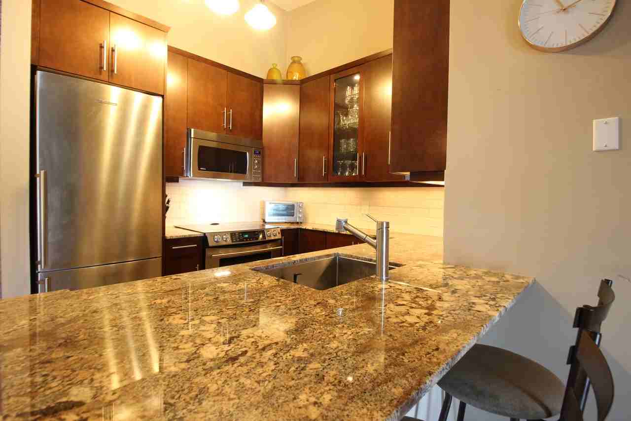 146 Portsmouth Boulevard 170 - Photo 3 of 38