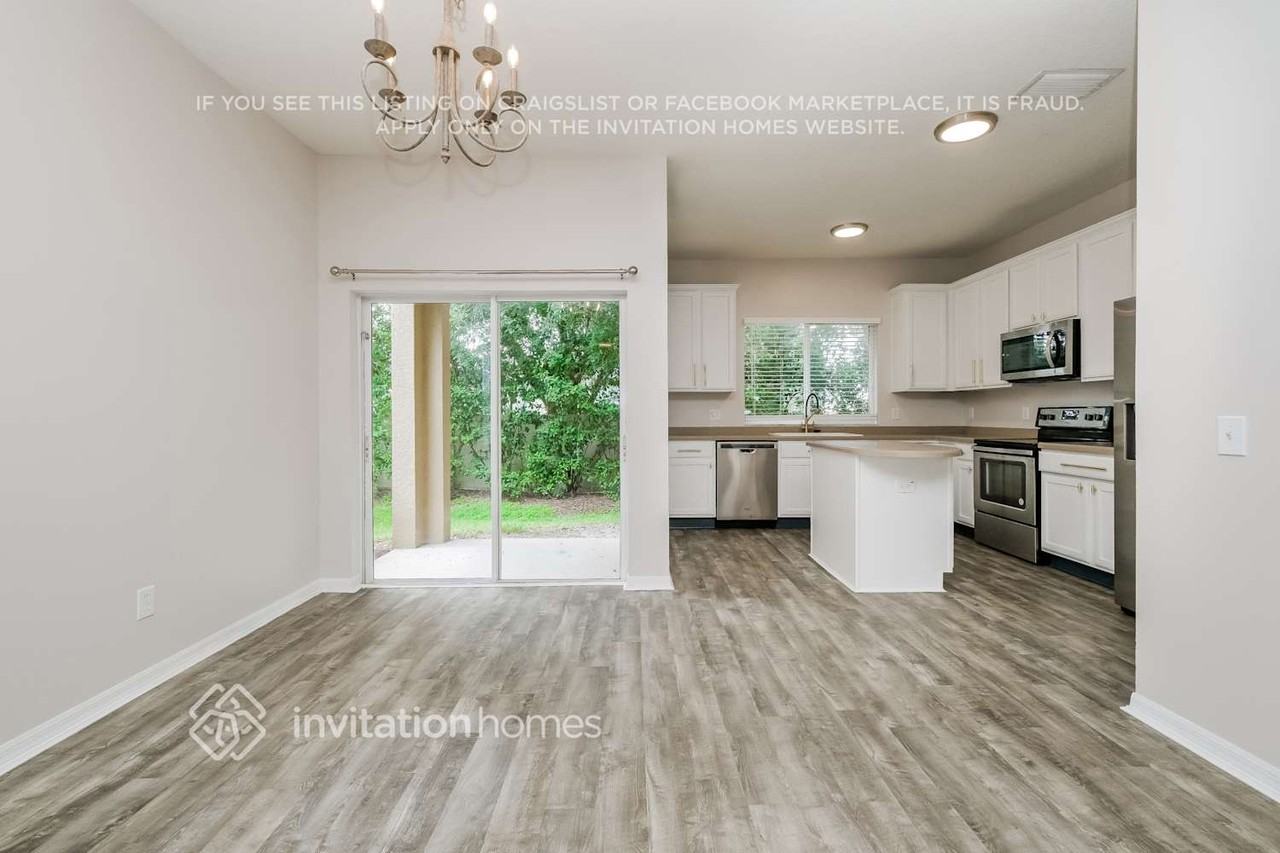 2935 Girvan Dr - Photo 4 of 16