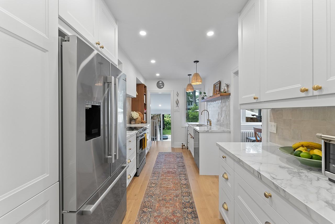 16 Springdale Blvd #1 - Photo 5 of 50