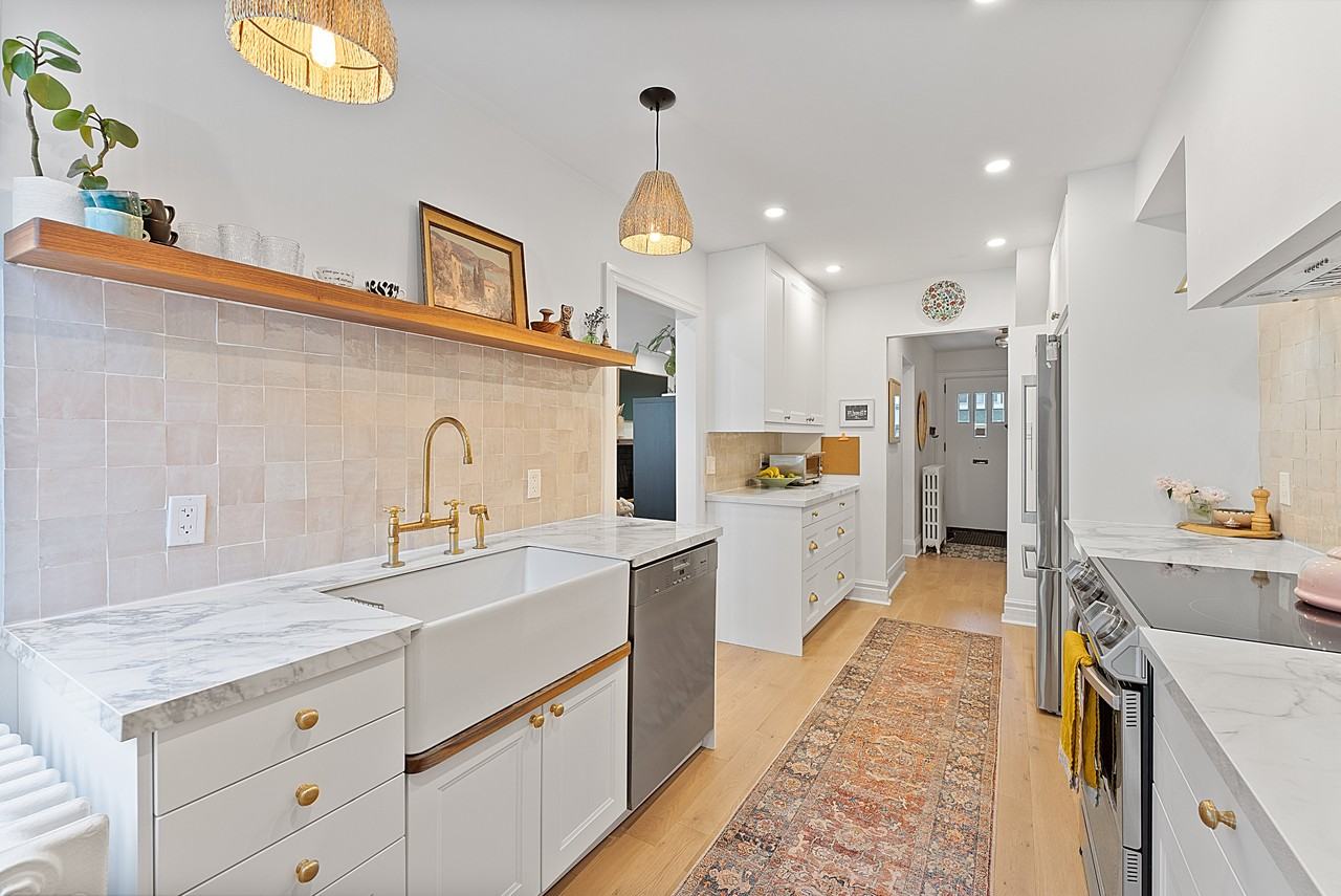 16 Springdale Blvd #1 - Photo 6 of 50