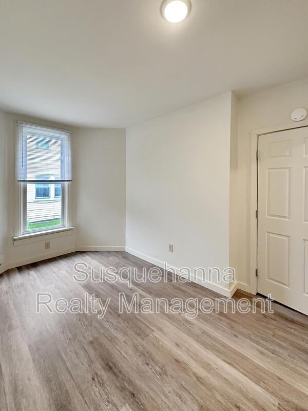 520 W Main St #1stFL - Photo 3 of 15