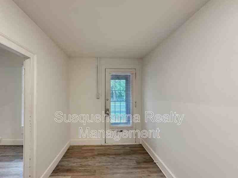 520 W Main St #1stFL - Photo 5 of 15