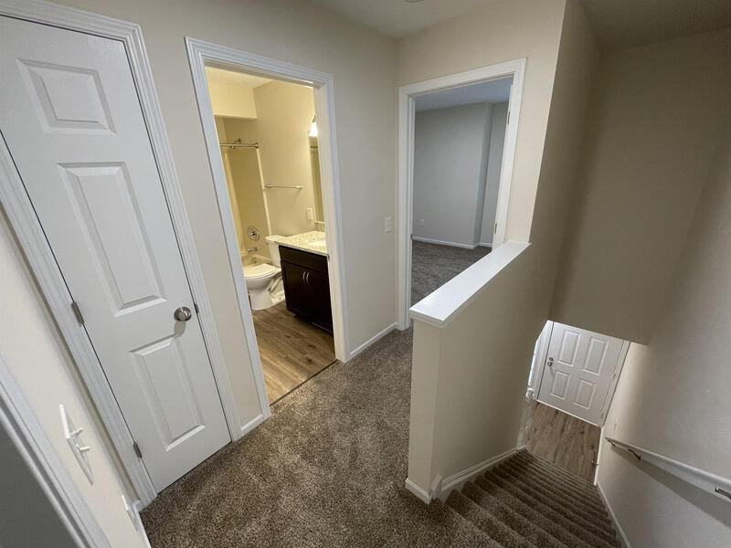 4757 Ledgewood Dr - Photo 6 of 10