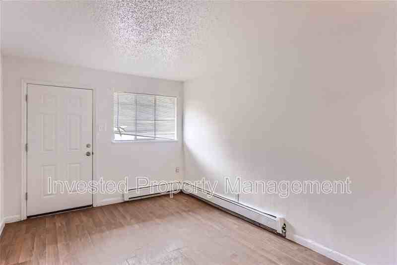 3544 N High St - Photo 2 of 10