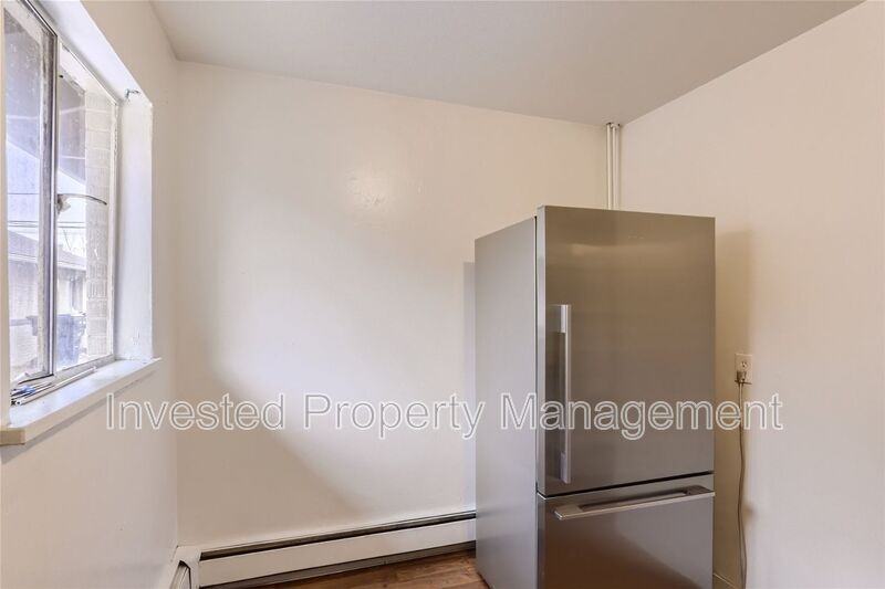 3544 N High St - Photo 6 of 10