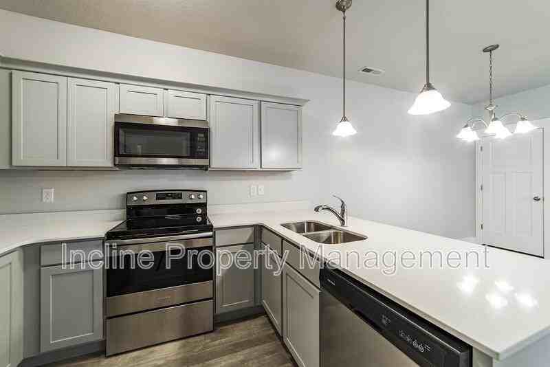 619 N Emery Ln - Photo 4 of 24