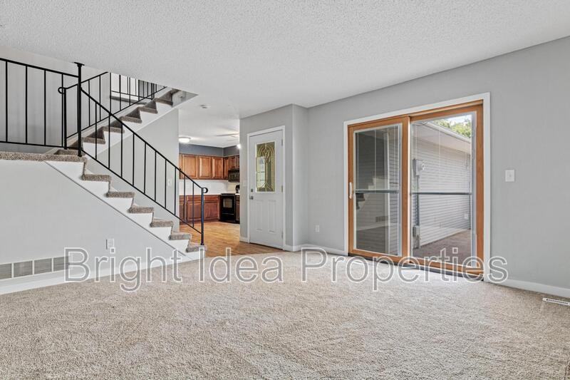7684 Dunmore Rd - Photo 3 of 12