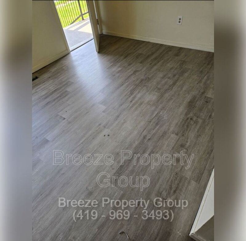 513 Hope St - Photo 2 of 10