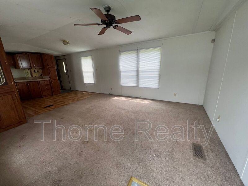 176 Matts Ln - Photo 3 of 12