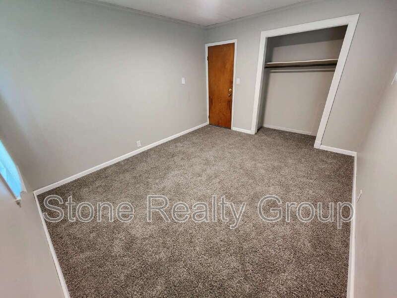 2707 Jefferson St - Photo 5 of 9