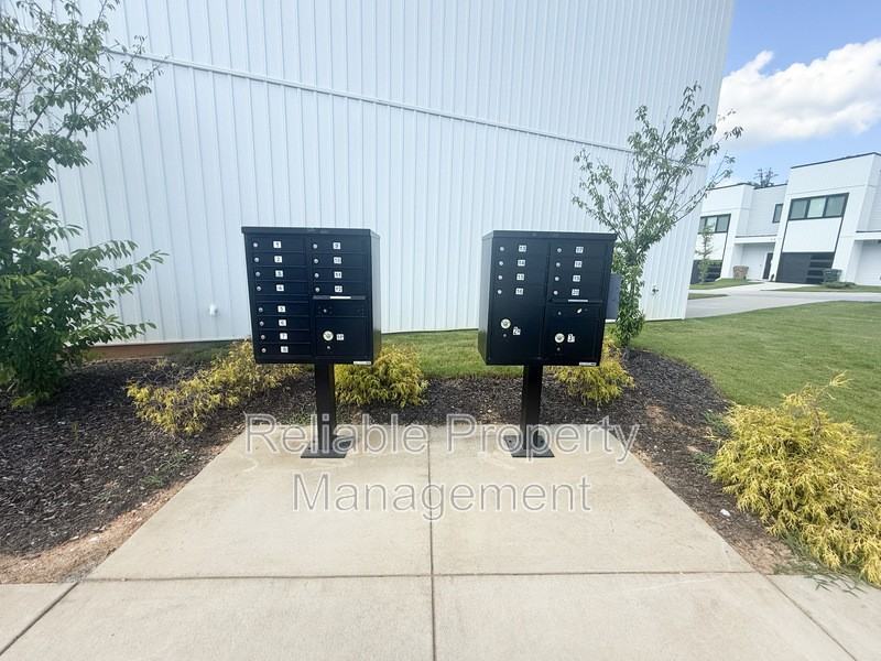 4 S Laird Dr - Photo 6 of 33