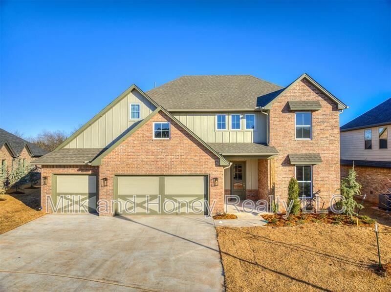 4308 Luke Ln - Photo 2 of 32