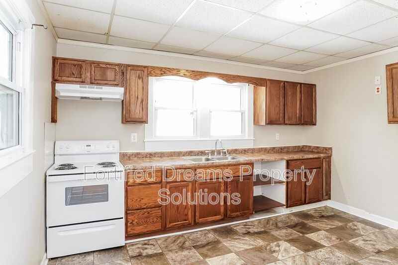 842 Efird St - Photo 7 of 16