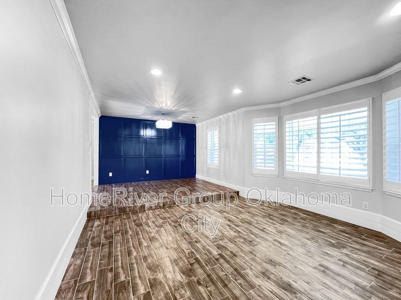 8504 Sandpiper Rd - Photo 3 of 24