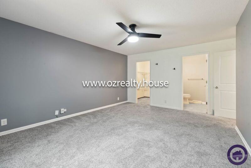 5537 Willowood Ct - Photo 2 of 17