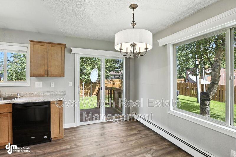 8611 Augusta Cir - Photo 7 of 36