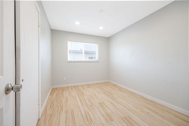 249 San Jacinto Dr - Photo 7 of 13