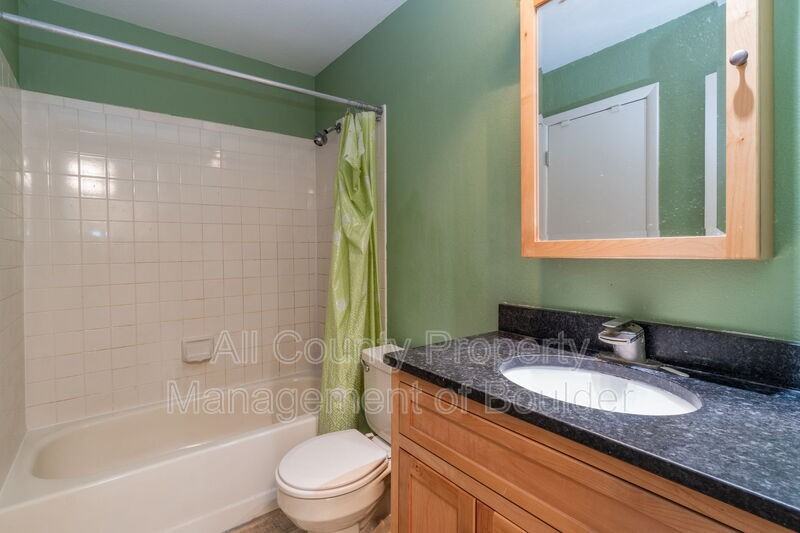 5520 Stonewall Pl #13 - Photo 2 of 30