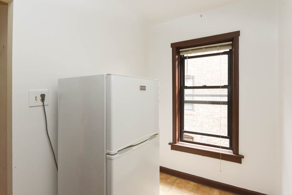 3302 W Schubert Ave #2E - Photo 5 of 19