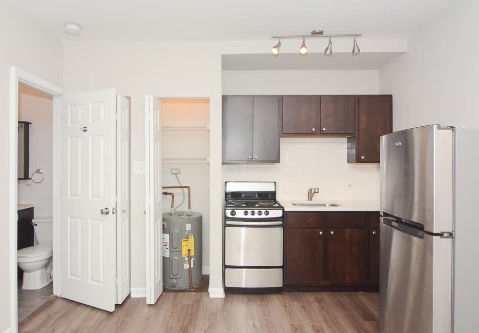 1627 N Humboldt Blvd #2J - Photo 7 of 16