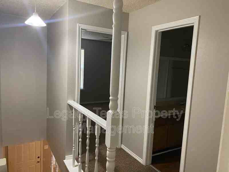 1607 Sun Valley Dr Apt D - Photo 7 of 18