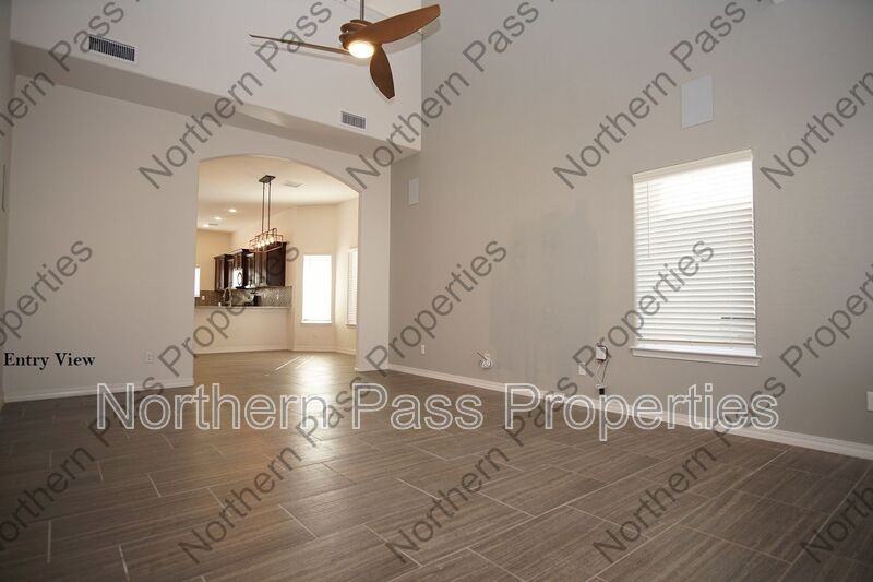 14190 Charles Pollock Ave - Photo 2 of 25
