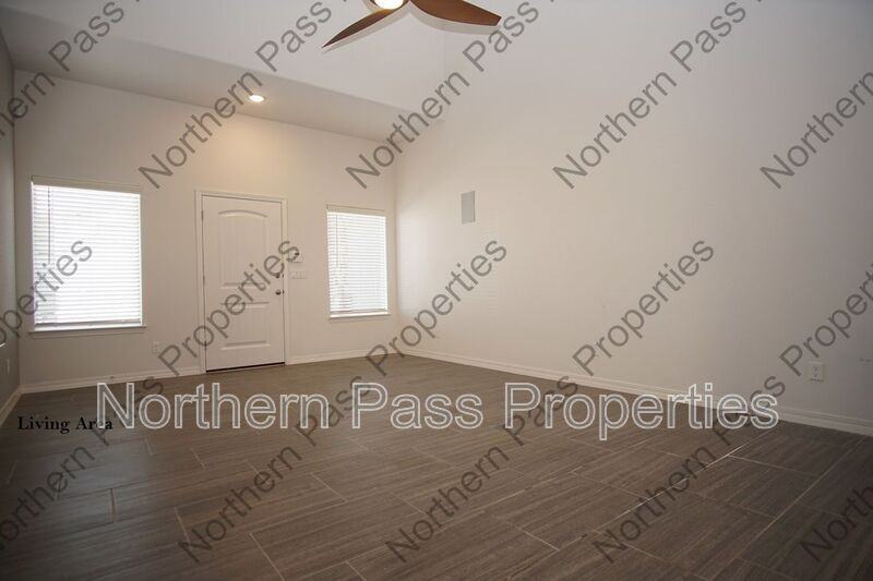 14190 Charles Pollock Ave - Photo 3 of 25