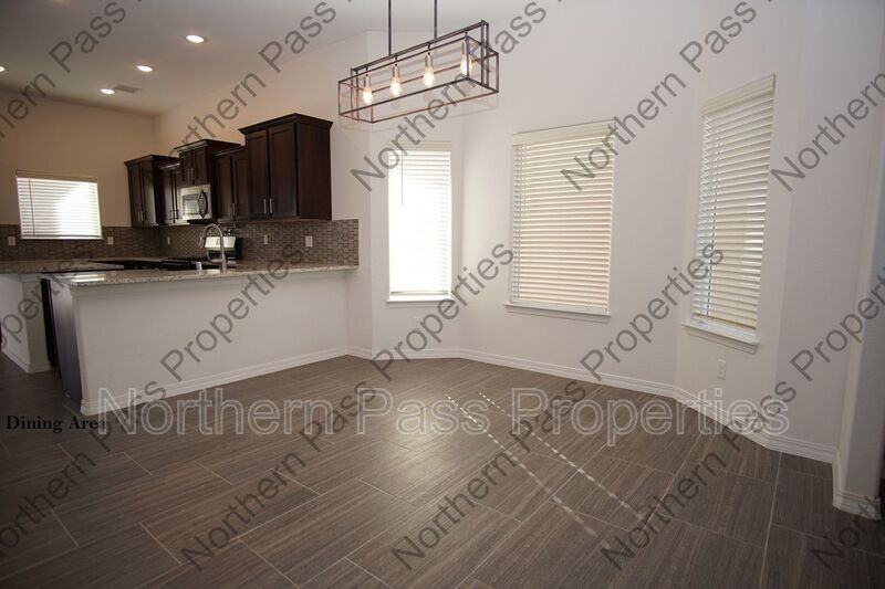 14190 Charles Pollock Ave - Photo 4 of 25