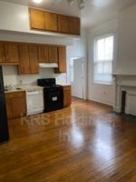featured image of 647 W Washington St #1