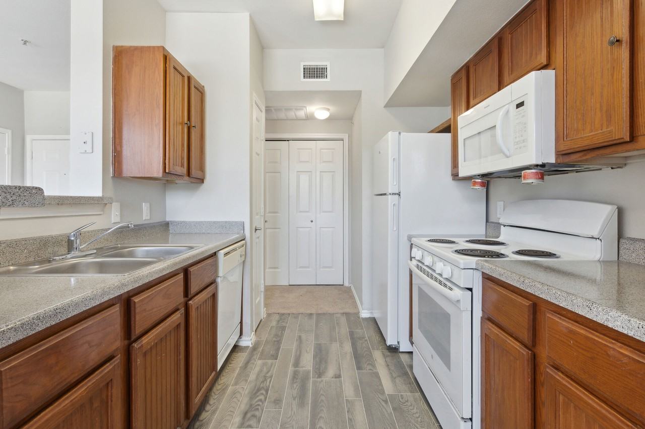 Life at Brighton Estates - Photo 6 of 23