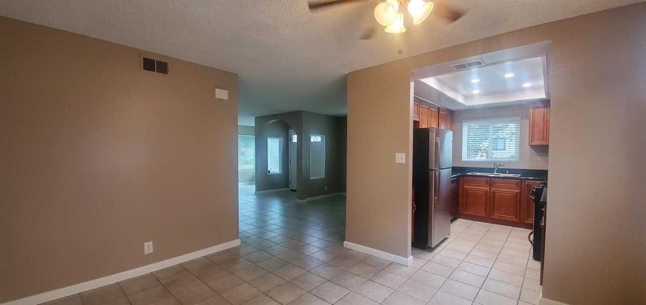 507 N. CURTIS AVE.  (271) - Photo 3 of 18