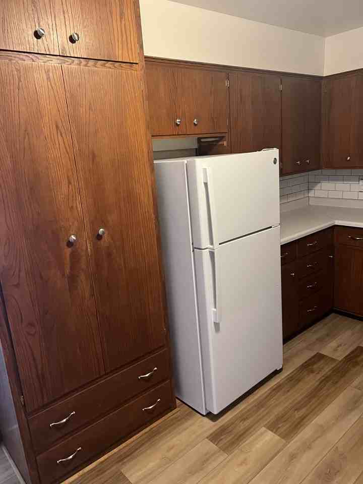 420 Farnham Street - Photo 2 of 11