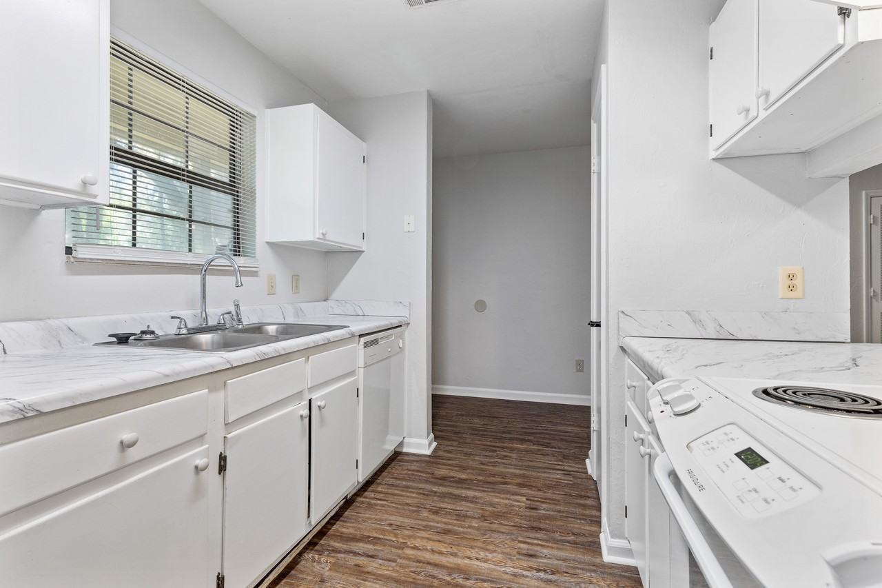 Edgewood @ Midtown - Photo 2 of 50