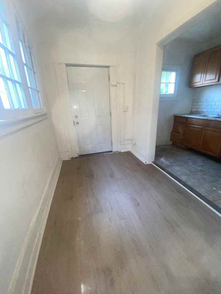 1703 Park Street - Photo 2 of 5