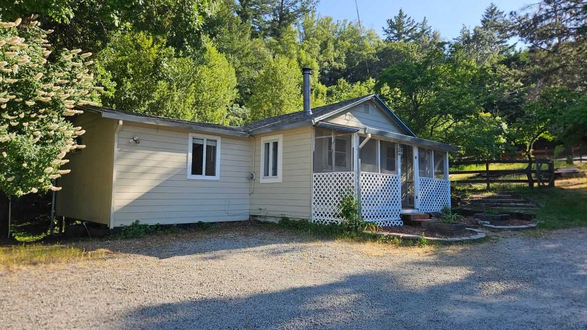 24766 Skyland Rd - Photo 2 of 14