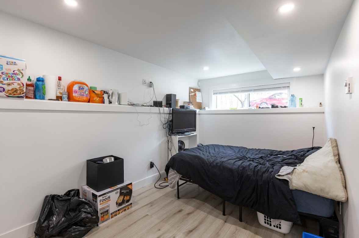 Marine Dr & Byrnepark Dr - Photo 5 of 8