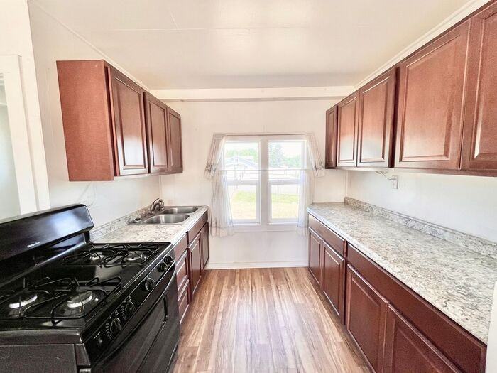 4409 W Eisenhower Blvd #2 - Photo 2 of 8