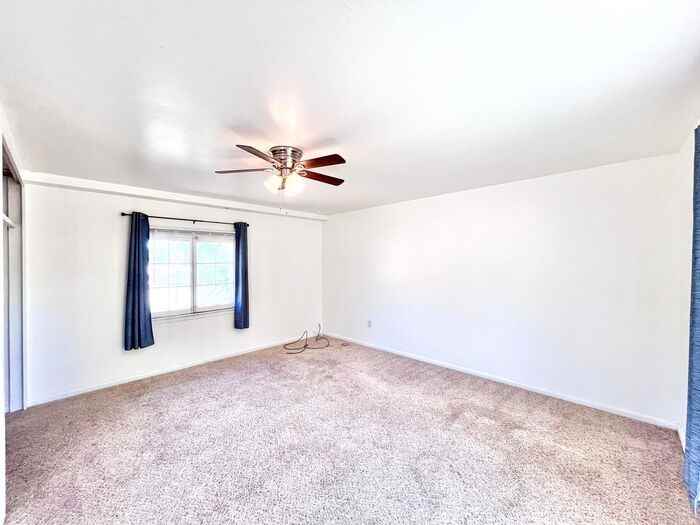 4409 W Eisenhower Blvd #2 - Photo 3 of 8