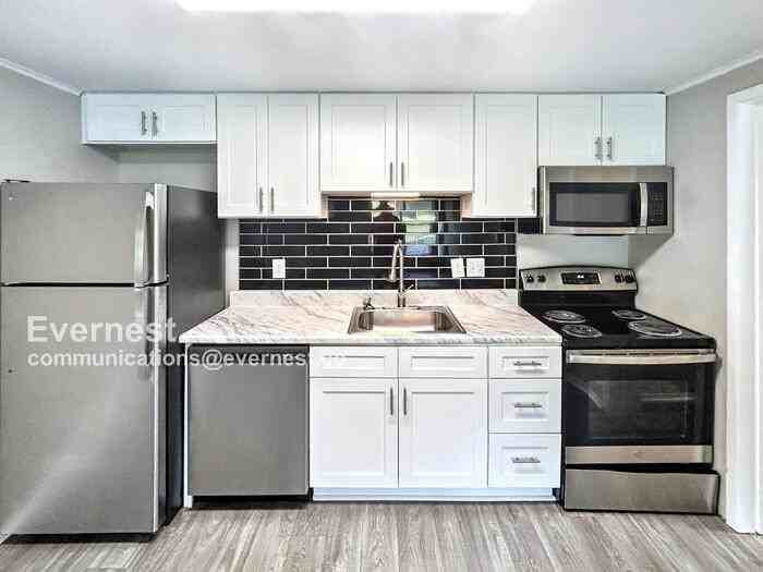 120 Safe Harbor Dr #120 - Photo 2 of 9