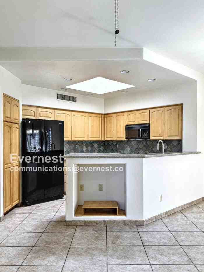 5518 North Vía Papavero - Photo 2 of 22