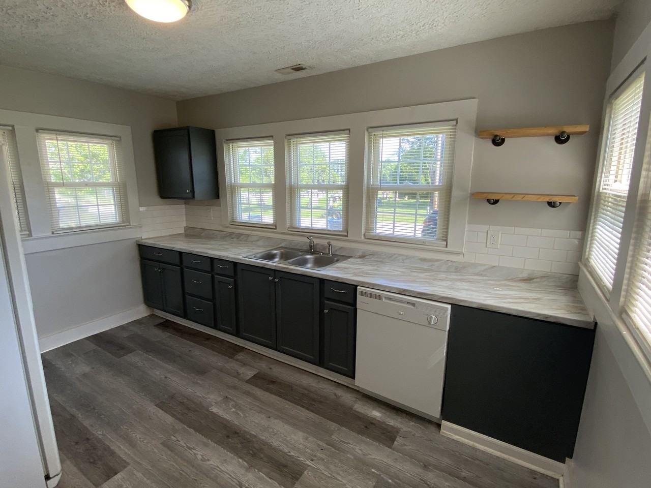 313 W High St #NA - Photo 2 of 19