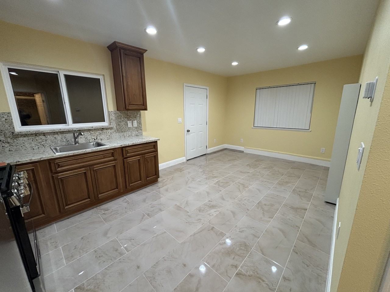 249 Lakeview Rd #NA - Photo 2 of 6